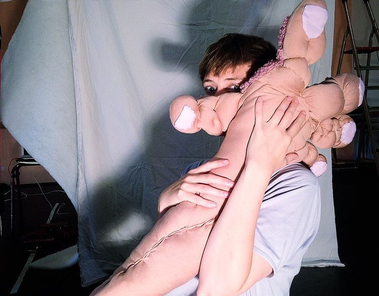 6F213B44-EF13-4183-B933-0A52EC7837E9